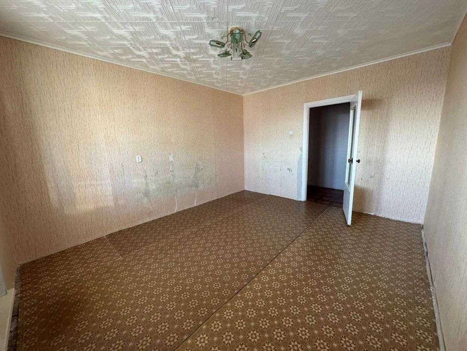 продам 3х комн. квартиру район КЖБИ,