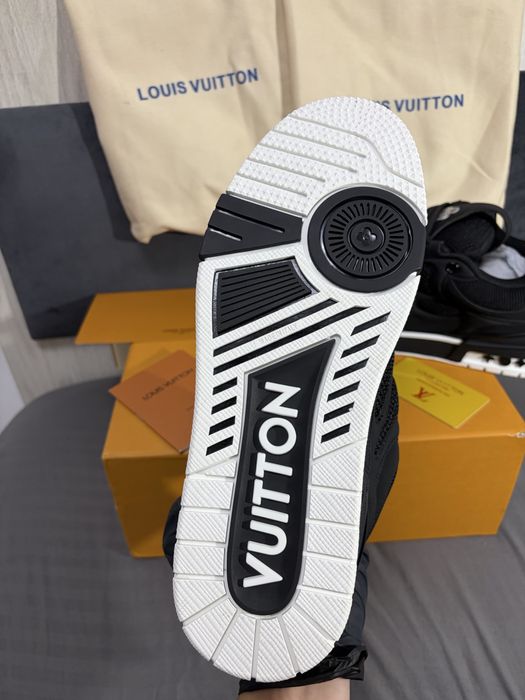 Adidasi LV Skates