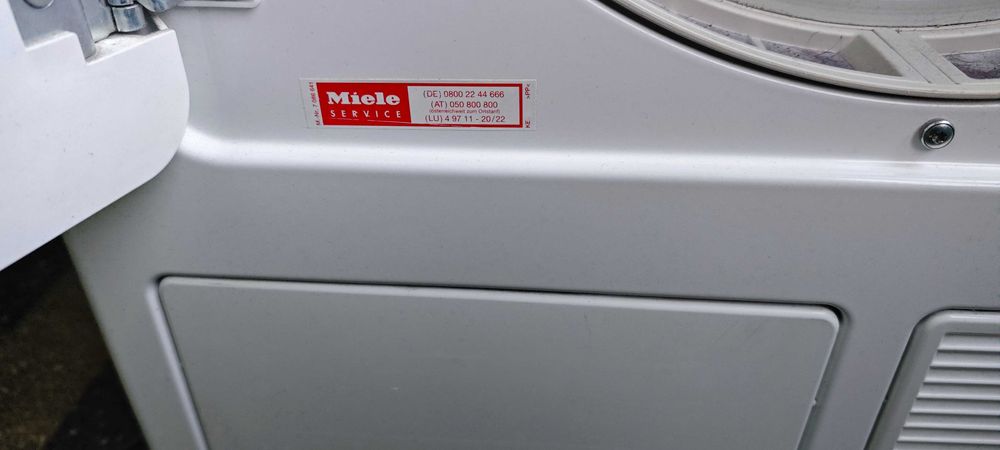 Сушилня с термопомпа - MIELE T8627WP