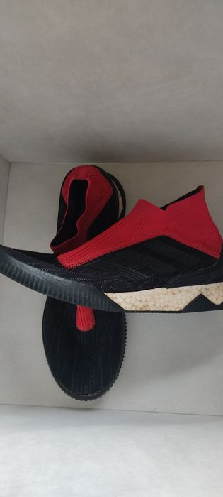 Adidas predator rosu -negru
