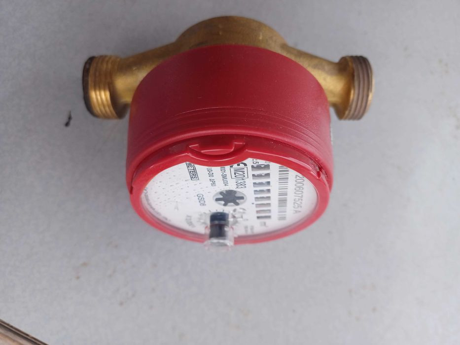 Водомер 1/2 топла вода