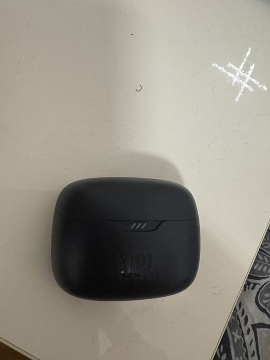 Jbl Tune doar casca dreapta