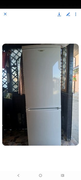 Frigider Zanussi