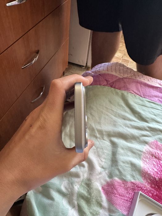 Vand iPhone 17 pro max sanatate baterie 96% stare perfecta detali telefon 0720937670