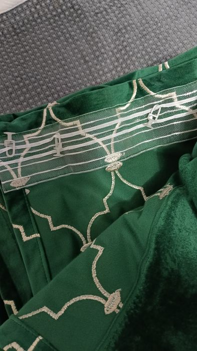 Продам шторы(велюр)