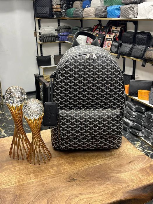 Унисекс раници различни модели