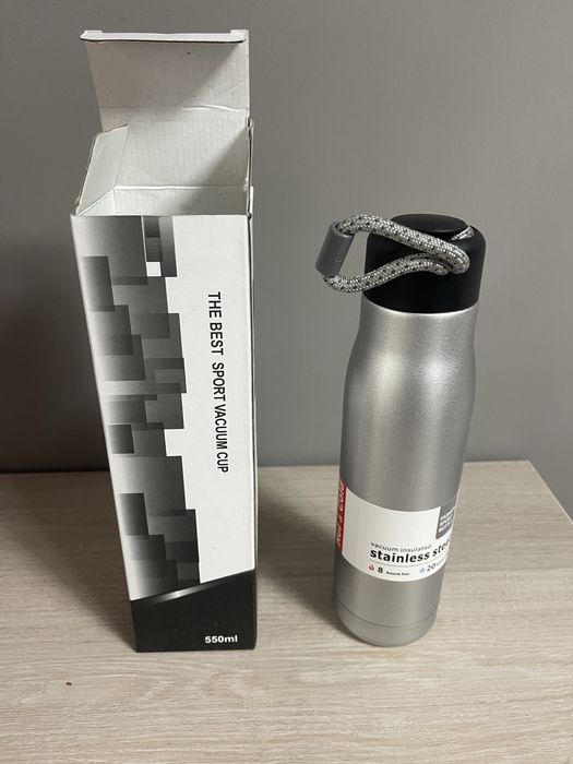 Продам новый Термос 550мл