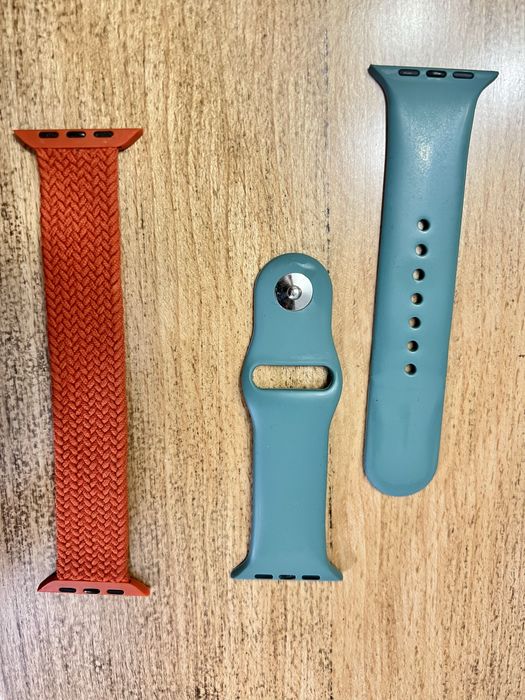 Два броя каишки за Apple Watch 42/44 mm – спортен и плетен модел