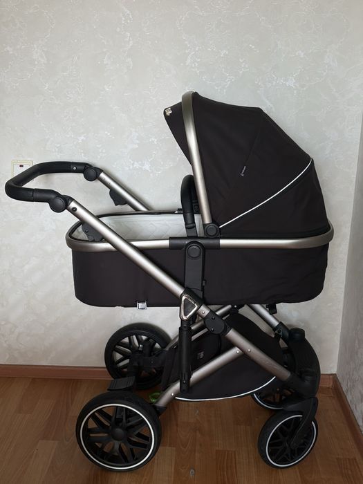 Продам детскую коляску