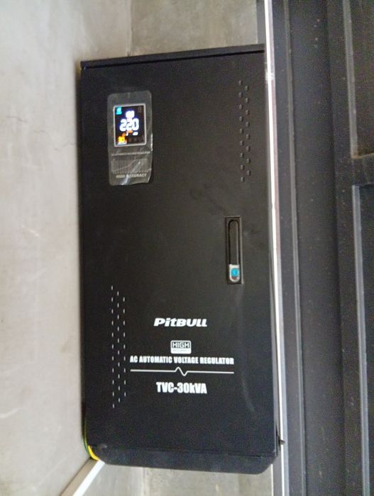 Стаблизатор напряжения