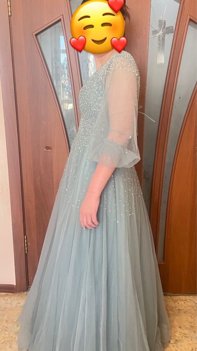 Платья очень в хорошем состояни одевала 1 раз