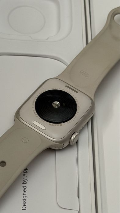 Apple Watch SE 2 M/L 40 мм бежевый