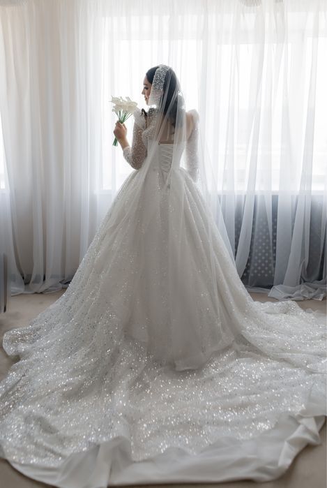 Продам свадебное платье в отличном сост