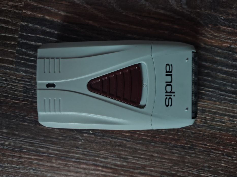 Shaver Andis folosit
