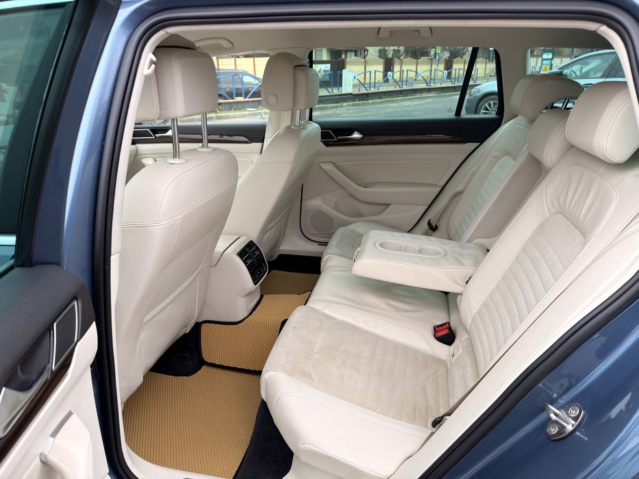 Vând VW PASSAT Highline (B8) Motor 1.6 – 120 CP DSG BLUEMOTION (2015)