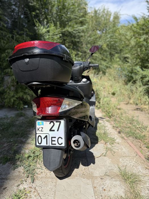 Продам Скутер Jilang M12
