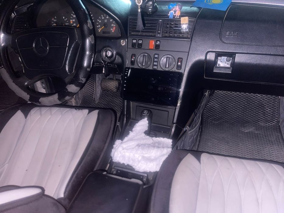 Mercedes Benz C280