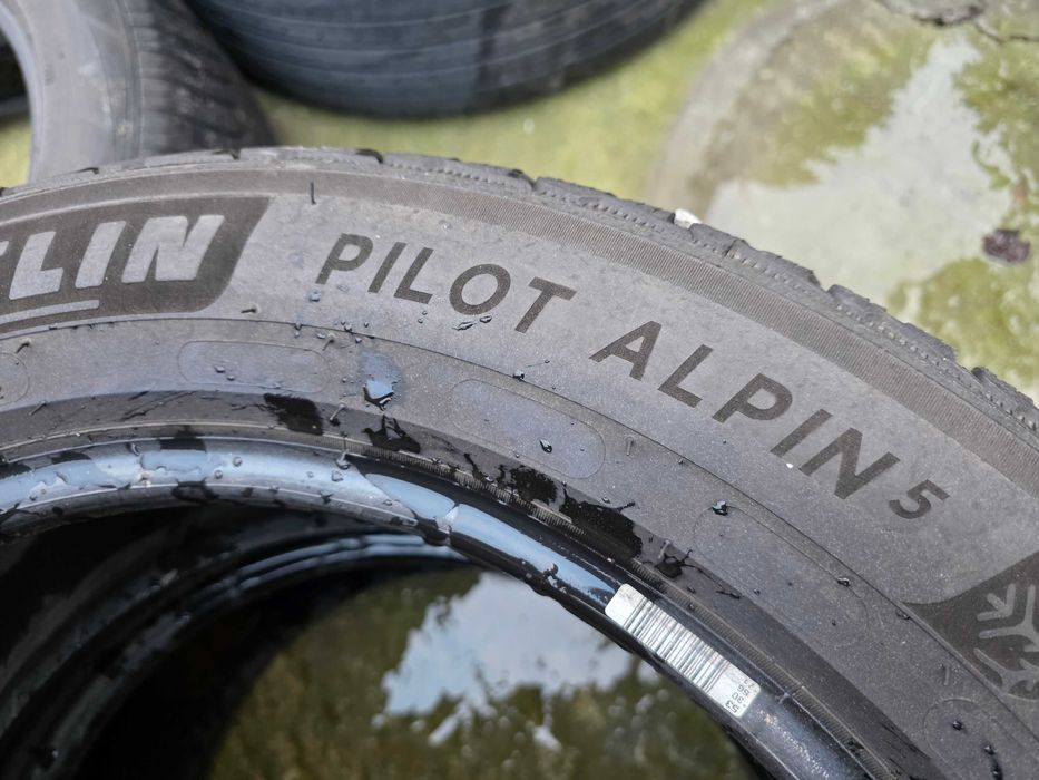 4бр Зимни гуми 225 55 18 - Michelin