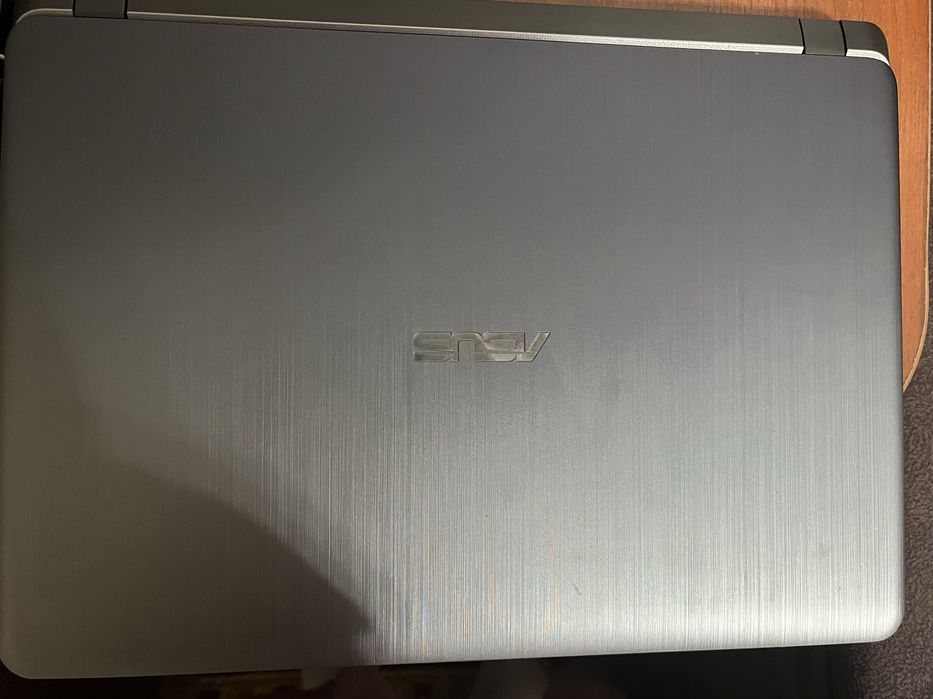 Ноутбук  Asus, Рабочий