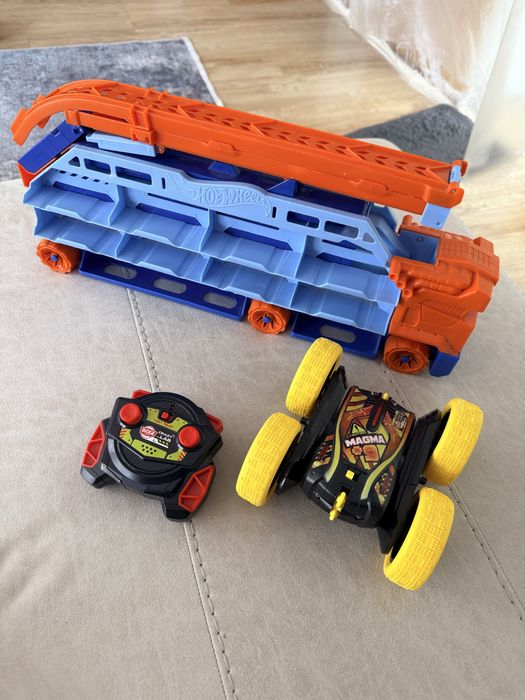 Автовоз Hot Wheels и Кола с дистанционно