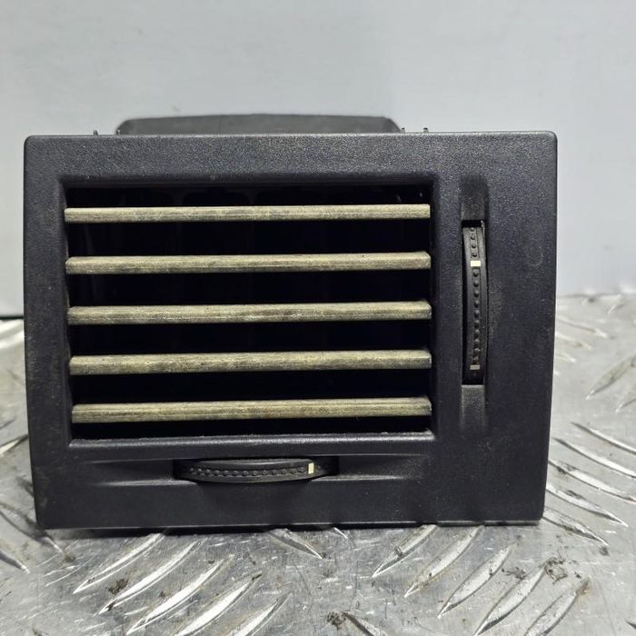 Gril ventilatie dreapta fata Opel Meriva A facelift