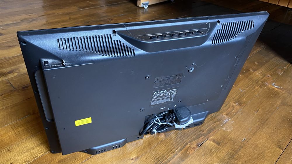 Alba 22” с вграден DVD player
