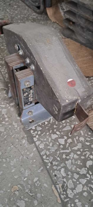 Трансформатор тока 6/10кВ 100/5