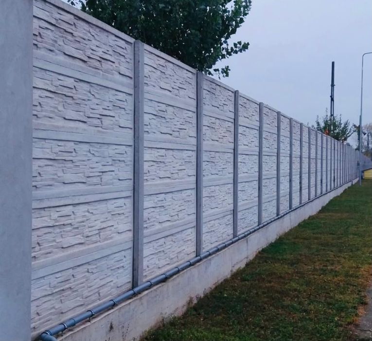 Garduri placi beton