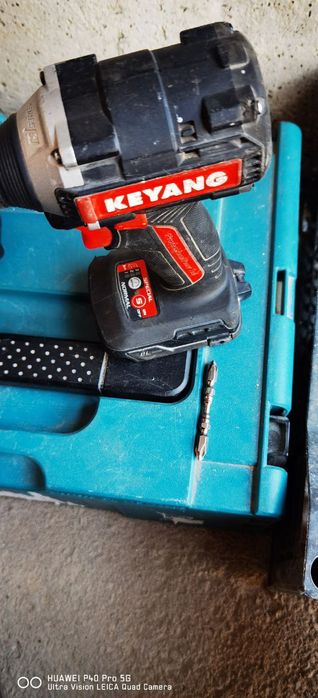 Макита ва bosch фирмаси билан бирхил уровеньдаги инструмент