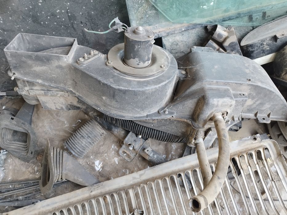 Volga zapchast sotiladi