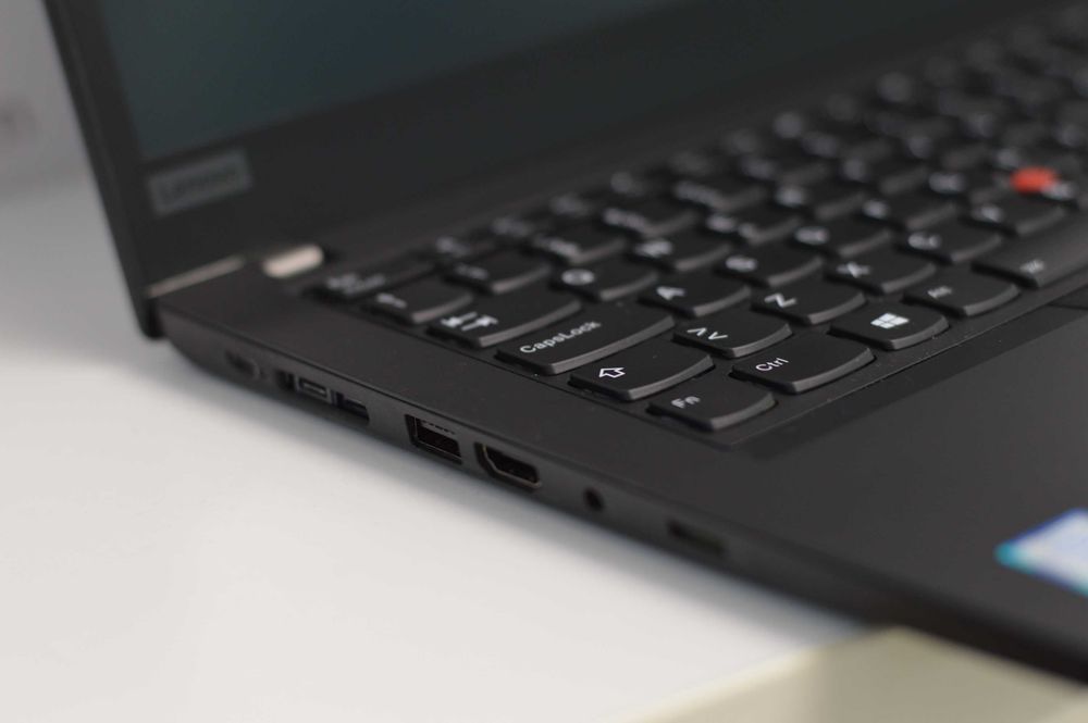 Lenovo ThinkPad T490 – 14" Full HD IPS / i5-8265U / 16GB DDR4 / 512GB