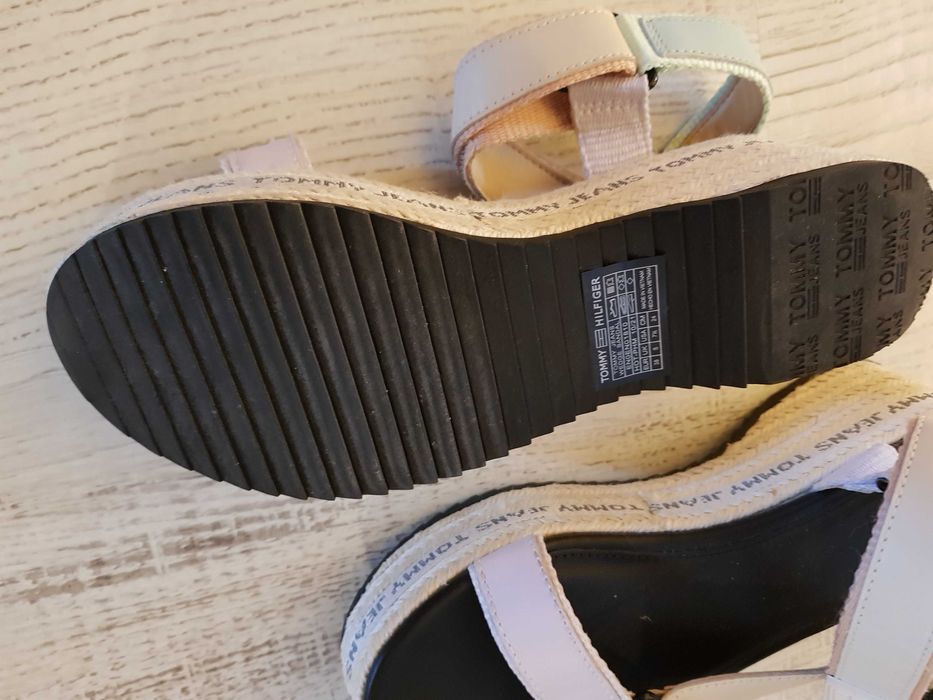 Tommy Hilfiger  сандали