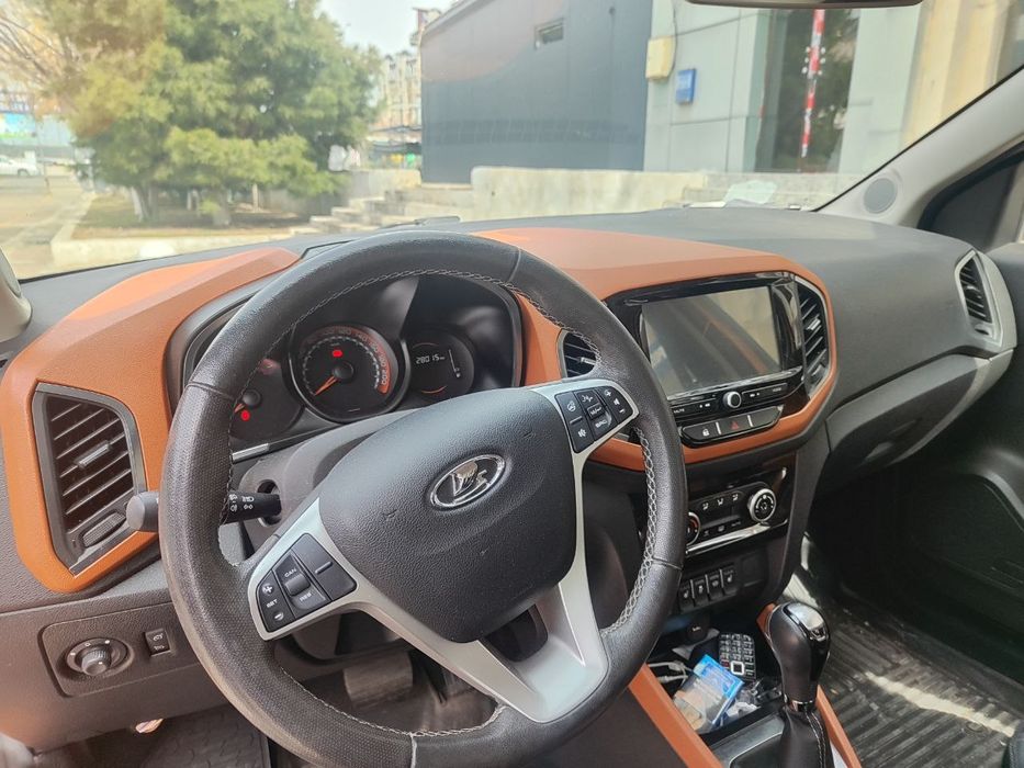 Продаëтся машина Лада Xrey