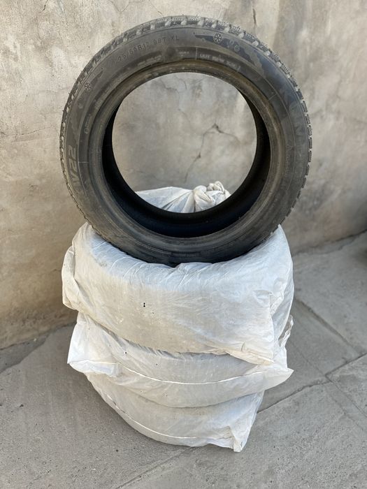 Продам зимные шины