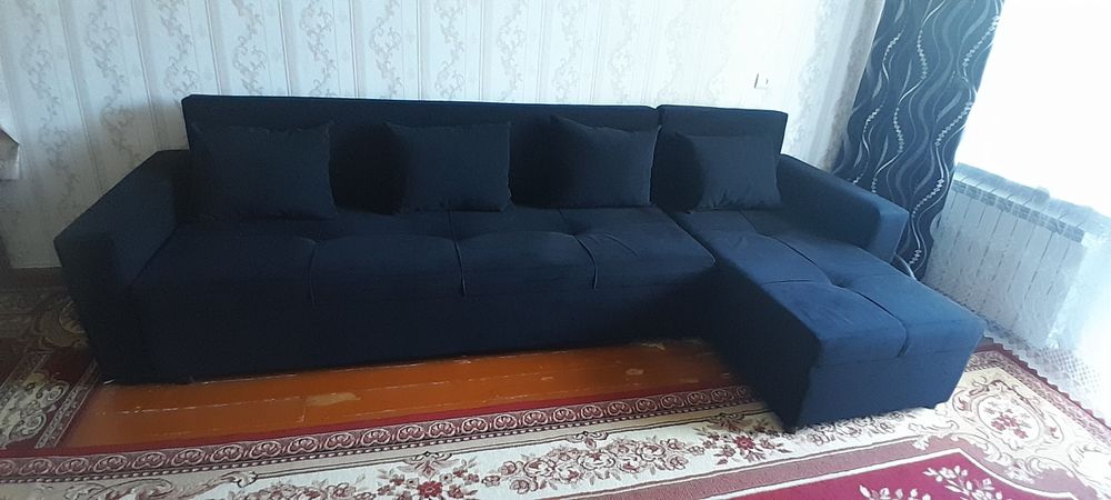 Продам диван 140000