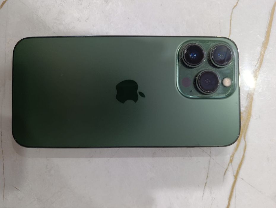 Продам айфон 13 про
