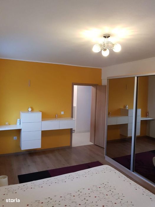 Apartament 2 camere, balcon și lift în Cetate