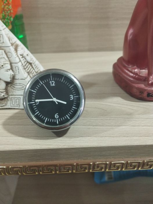 Продам часы и термометр (пара)