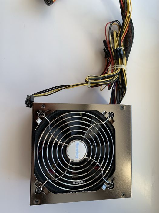 Huntkey Green Power модель LW-6500HG