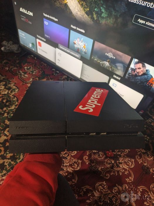 Playstation 4 bir qoʻl narxini kelishamiz