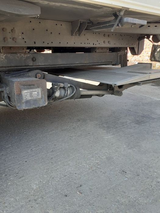 Lift Zepro Semiremorca  ridica 2,500 kg