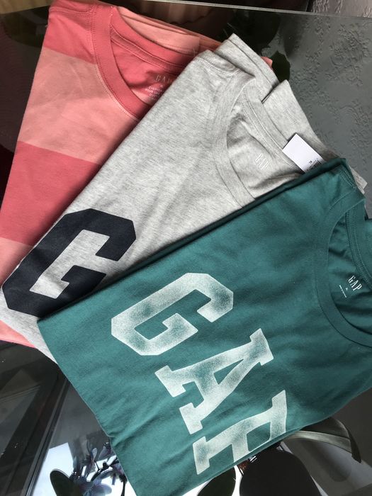 GAP тениски XL  / брой подходящи за подарък