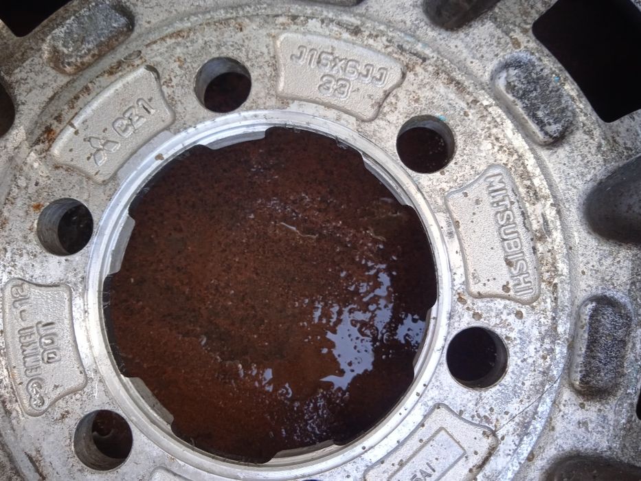 Продам диск Митсубиси внедорожник