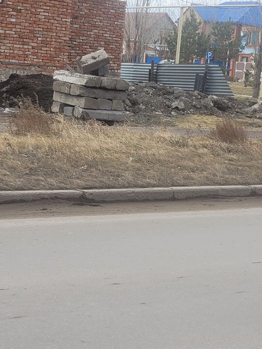 Бордюры б/у целые и половинки