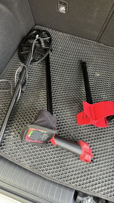 Продам металлоискатель