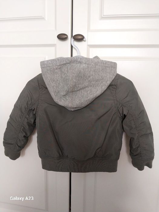 Продам куртку для мальчика