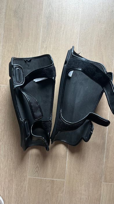 Tibiere kickbox, M, NEW - nefolosit