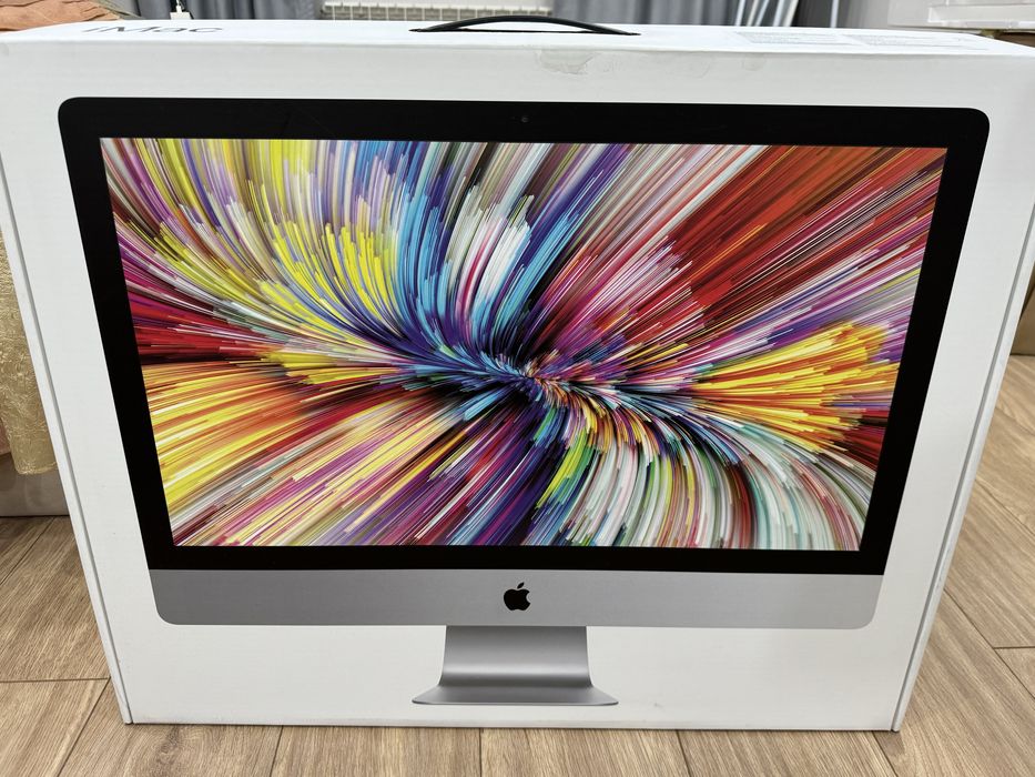 Apple iMac 27” 5K (2020), Intel core i5, 256 gb, Radeon Pro 5300