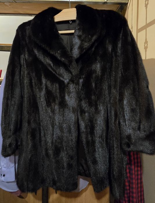 Haină de blană naturală de nurcă