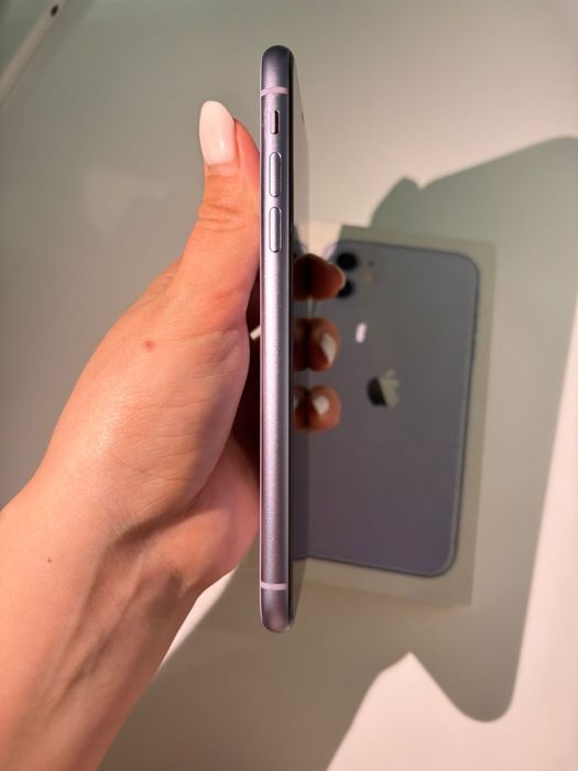 Срочно Продам IPhone 11